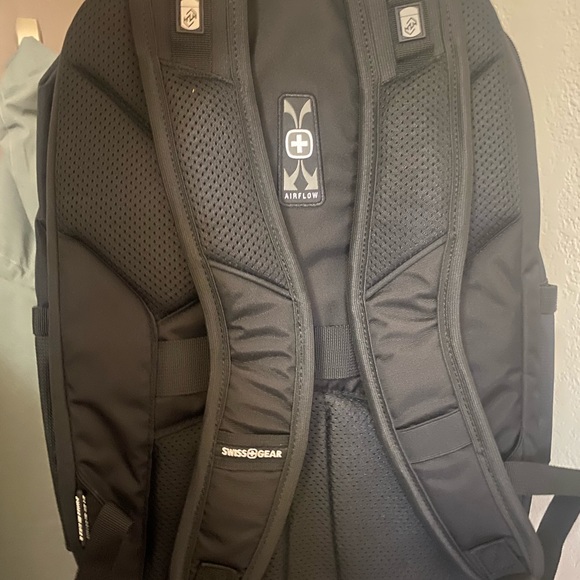 🔥Swiss+gears ult Backpack Nicest by Brand. New - Picture 2 of 16